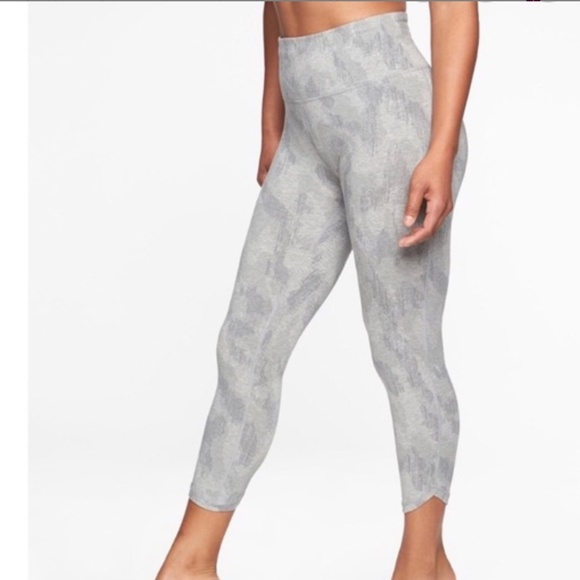 Athleta Organic Be Present Crop Leggings in Sandbar sz medium EUC - Picture 1 of 11